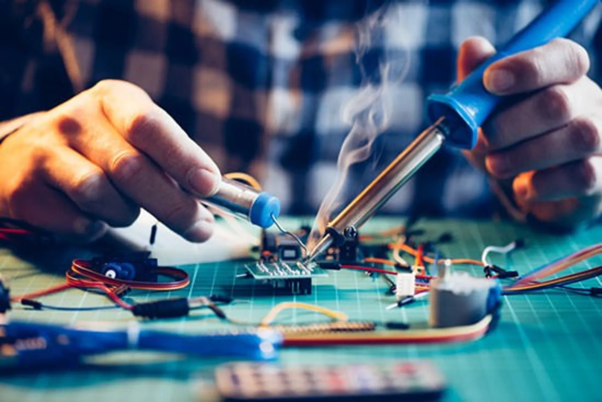 تعمیرات و قطعات موبایل